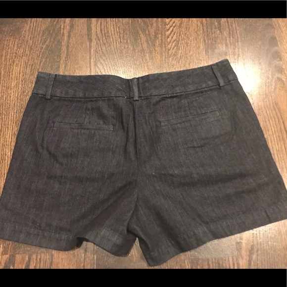 Loft: The Riviera Denim Short-Size 6 - Picture 2 of 4